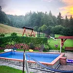 Kadlubek Farm stay *